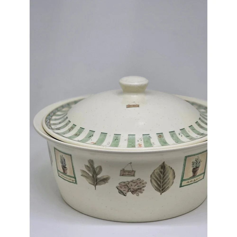 Pfaltzgraff Casserole Dish Naturewood 2.5 Qt‎ Round Covered Baker Green Cream